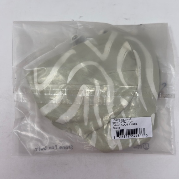 Stone Fox Swim Daya Bikini Top Strappy Crossback Plunging Neck Aloe Lines Size S - Picture 8 of 11